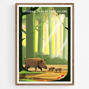 Wildschwein mit Ferkeln im Wald Art Print, Hoge Veluwe National Park Poster, Tier Illustration, Reise, Wanddekor