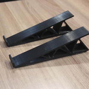 Universal stand for small and medium synthesizers or groovboxes. 15 - 30 degrees