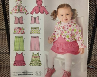 uncut Pants Simplicity 2572 Babie/'s Jumper Hoodie or Vest by In K Designs in sizes XXS-L Skirt