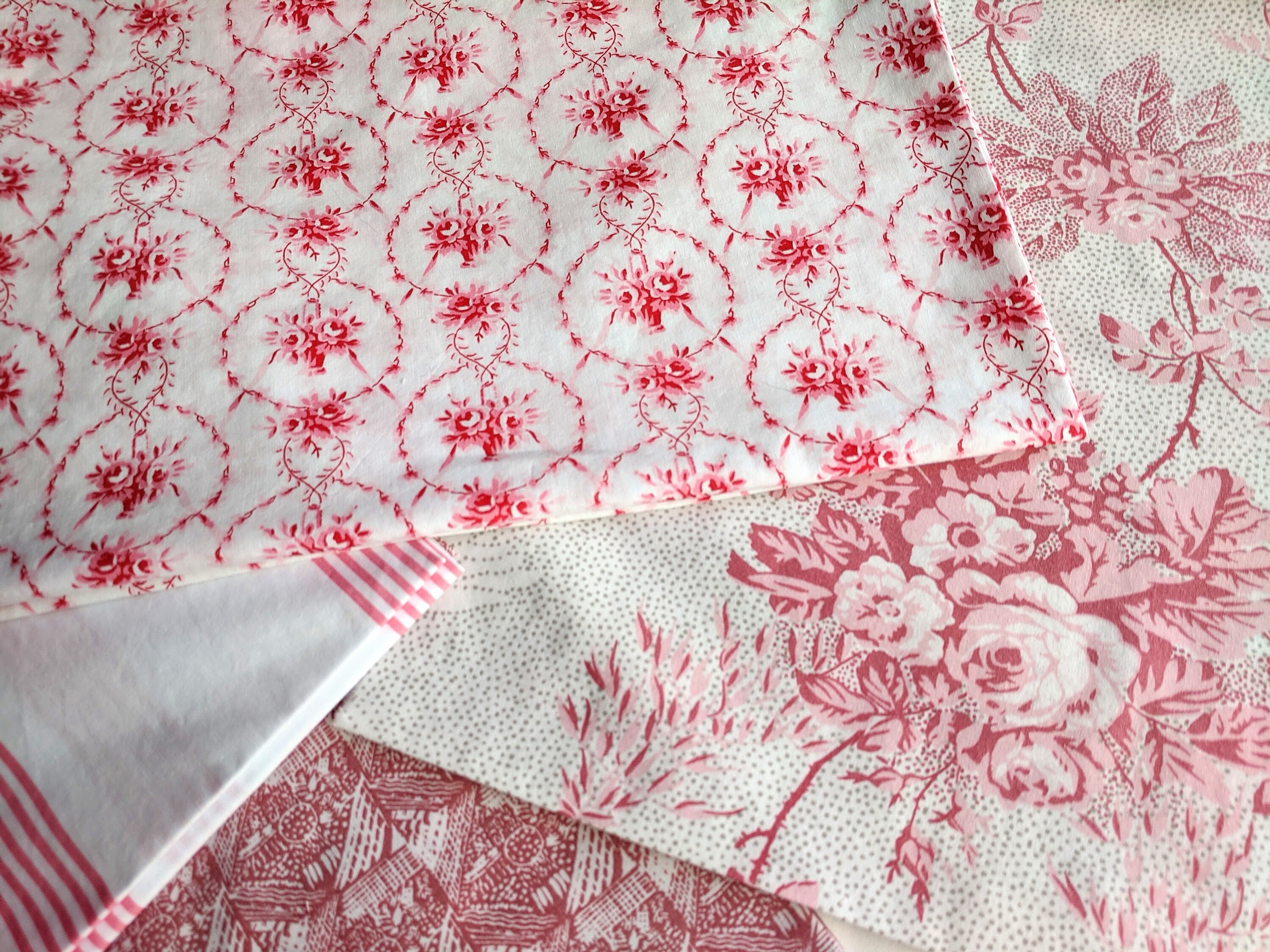 5 Vintage French Floral Fabric Remnants. Faded Roses