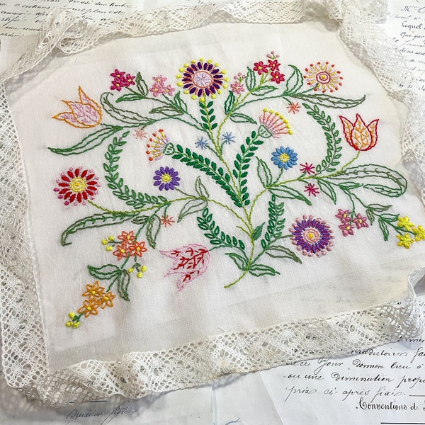 Embroidery Kit, Flower Garden Printed Linen with Thread and Instructions , sew your own Slow Stitch kit