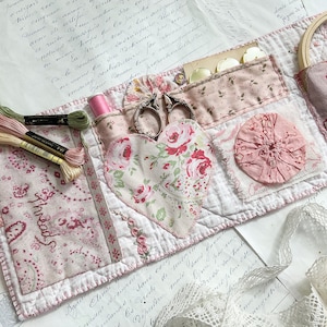 Hussif Pattern Digital Download PDF, Make your own Sewing Roll, Sewing Case with Needle Book. Slow Stich Pattern.