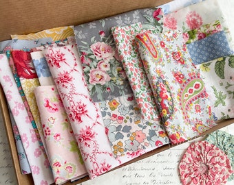Bargain Vintage Floral Cotton Fabric Bundle, 20 Old Fabric Scraps