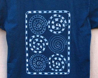 Orange Mens Size XL Abstract Geometric Design Hand-Painted Wax Batik T-Shirt