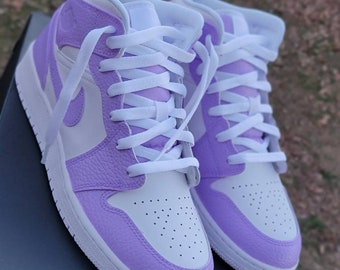 jordan 1s lavender