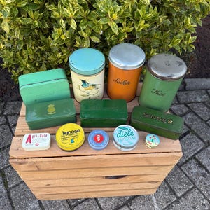 Vintage Metal Tins, Strobel Minerva Singer Storage Boxes, Dutch Kitchen Canisters, Suiker En Thee Tins, Advertising Containers