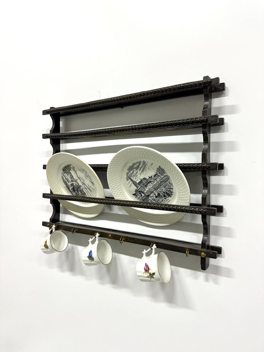 Vintage Plates and Mugs Rack, Wooden Design Kitchen Accessory ...