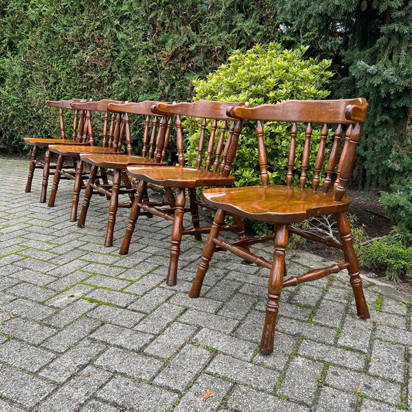 1 of 5 Farmhouse Style Chairs, Kitchen Dining Room Chair, Windsor Captains Seat Design, Wooden Lacquered Details