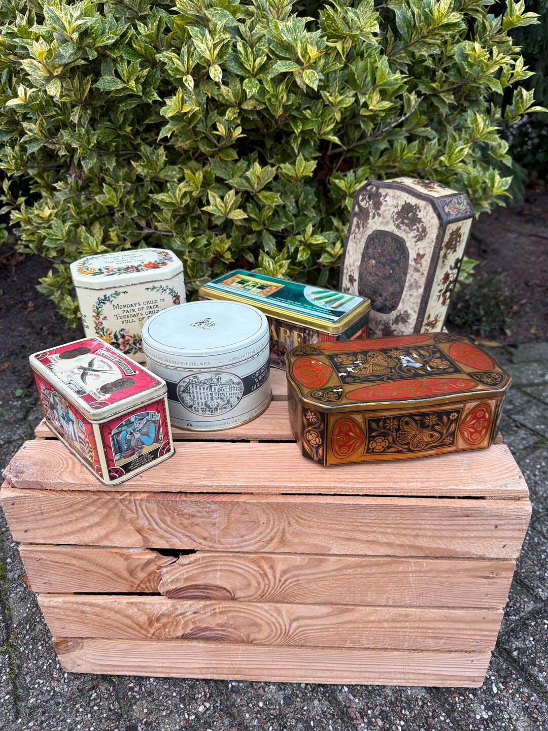 Vintage Illustrated Metal Tin Set, Holland Decorative Storage Boxes ...