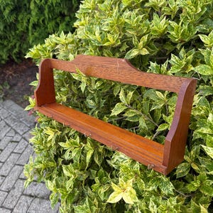 Vintage Wooden Wall Plate Rack, Single Tier Display Shelf For Small Plates, Kitchen Rack With 6 Hooks For Mugs Or Utensils