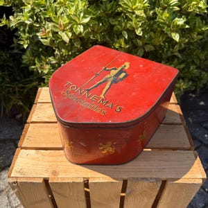 Vintage Tonnema Tin, King Pepermunt Advertising Box, Red Dutch Metal Container, Sneek Collectible Storage, Mid Century Packaging