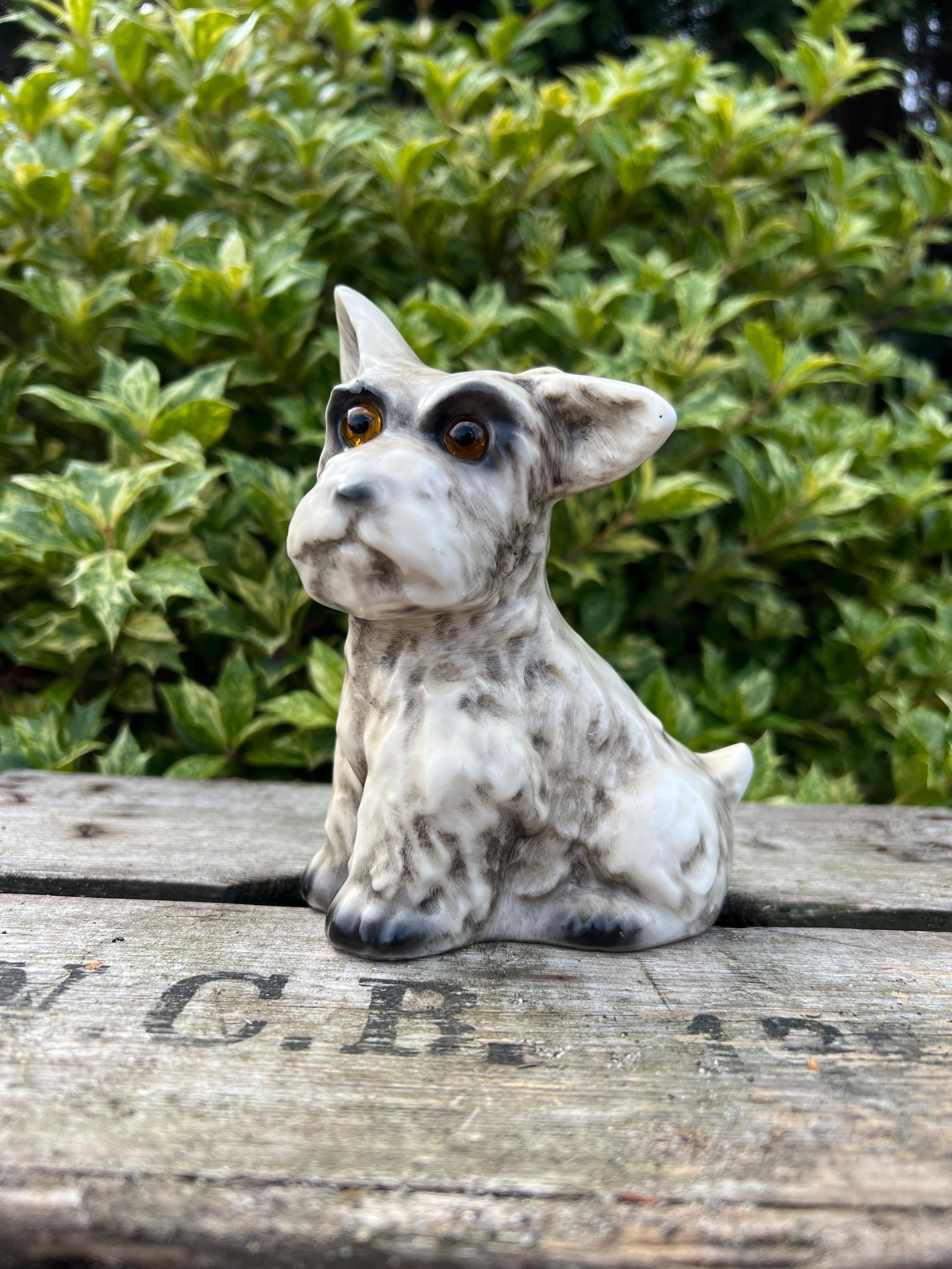 LAMPE VINTAGE AVEC chien le chien doit peut être être en bronze ? EUR