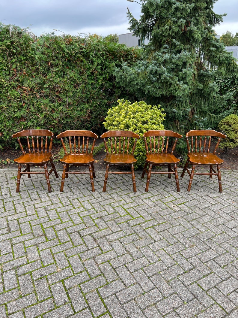 1 of 5 Farmhouse Style Chairs, Kitchen Dining Room Chair, Windsor Captains Seat Design, Wooden Lacquered Details image 4