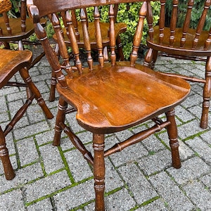 1 of 5 Farmhouse Style Chairs, Kitchen Dining Room Chair, Windsor Captains Seat Design, Wooden Lacquered Details image 7