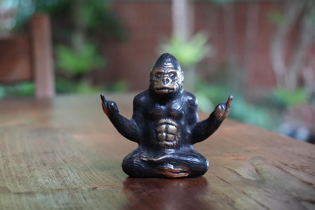 Vintage Brass Gorilla Statue Antique Brass Gorila Middle Finger vintage-brass-gorilla-statue-antique-brass-gorila-middle-finger