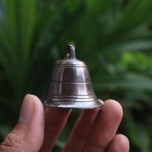 5 Pieces - 3.5cm Vintage Solid Brass Bell for Home and Pets - Antique Small Bells image 2