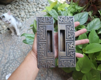 Set or 2 pieces - VIntage Solid Brass Chinese Carved Pull Sliding Door Cabinet Brass Knob Handle | sliding door pull | Recessed Pull