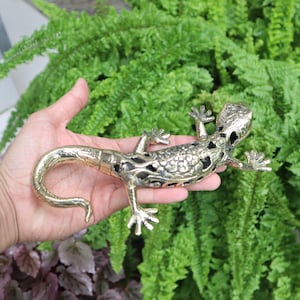 7&quot; Inch - Vintage Brass Big Gecko Figurine - Gold Geco Lizard sculpture - Antique Bronze Front desk deco animal statue
