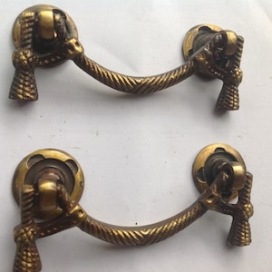 4 piece - Vintage Solid Brass Drawer Pull - Antique Retro Classic Pull knob Door handle