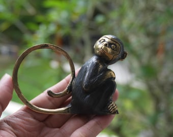 Estatua de mono de latón vintage – Figura de bronce de cola larga