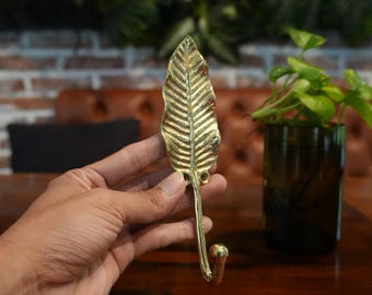 Vintage Brass Leaf Hook: Antique Wall Hanging