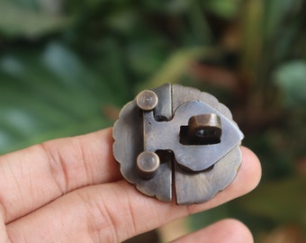 4 pcs Vintage Latch Lock Solid Brass wayang Latch with Hook Chest Box Safe