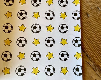 Papel de regalo con temática de fútbol - juego de 10 hojas
