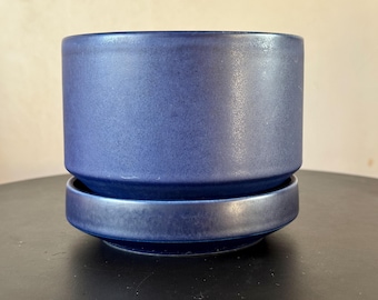 Richard Lindh flower pot by Arabia Finland