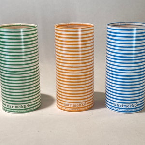 Juego de 3 tarros de cartón Marimekko ”Varvunraita”