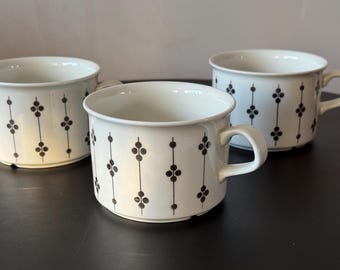 Esteri Tomula "Kartano" teacup set of 3 by Arabia Finland