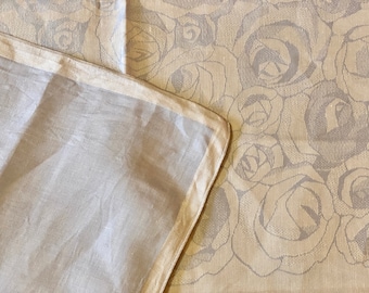 Tampella Dora Jung tablecloth &quot; Sataruusua&quot;