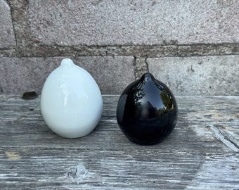 Kaarina Aho KA salt and pepper shakers set of 2 by Arabia Finland