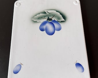 Arabia Thure Öberg "Luumu / Plum" serving board