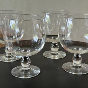 Oiva Toikka Nuutajärvi &quot;Lady&quot;  glasses set of 4