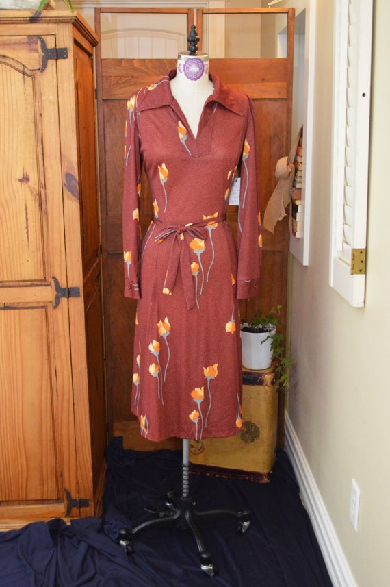 1970s Adorable Rose Print Dress with Original Belt