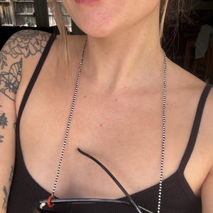 Boho Dainty Sunglass Chain | Trendy Statement Eyewear Accessory | Handmade Beaded Glasses Chain for Women | Festival & Everyday Style