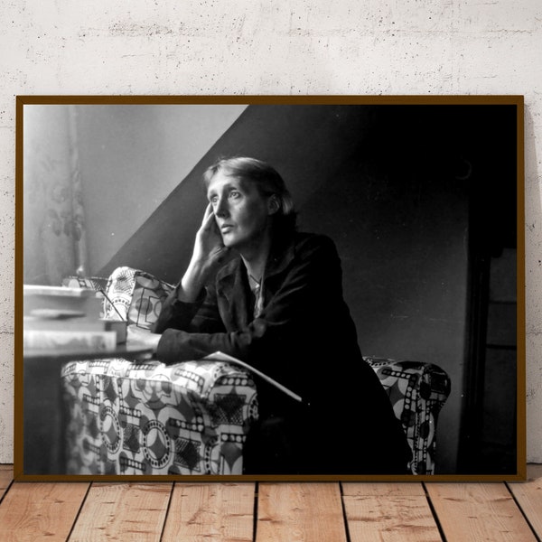 Virginia Woolf vintage photograph - retro wall art - Virginia Woolf photo poster - Housewarming gift ideas - inspirational gift