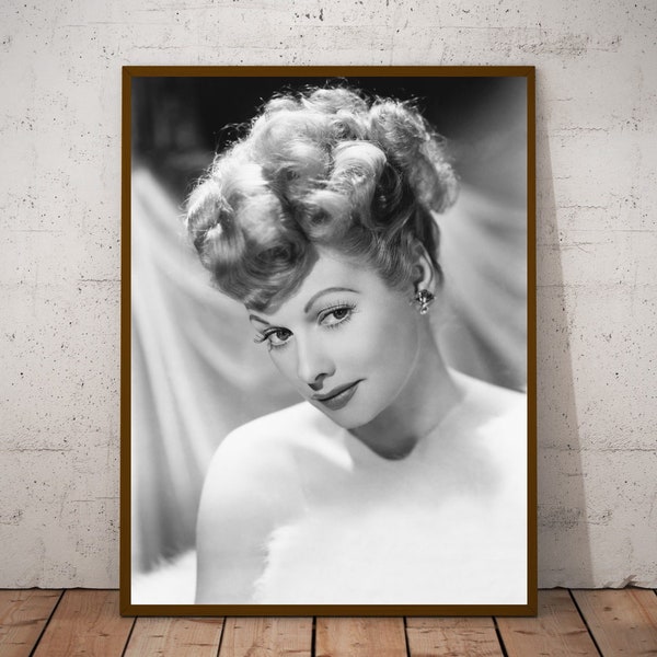 Lucille Ball vintage photograph - retro wall art - Lucille Ball photo print - Old Hollywood posters - Housewarming gift ideas