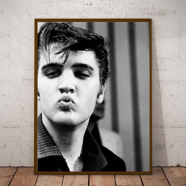 Elvis Presley vintage photograph - retro wall art - Elvis photo print - Live music posters - Housewarming gift ideas - anniversary gifts