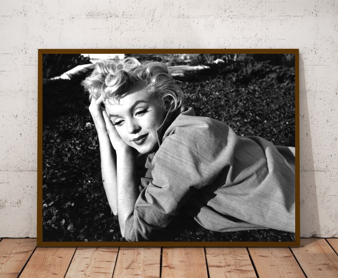 Marilyn Monroe Vintage Photograph Retro Wall Art Marilyn Monroe Photo ...