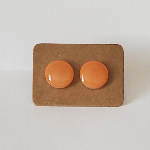 Flesh Deep  // Round // Stud Earrings