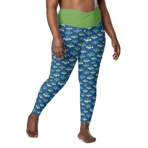 Aliens UFO Leggings for Women, Plus Size Sci Fi Martians Workout Legging, High Waist Science Crossover Leggings with Pocket,Alien Lover Gift