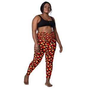 French Fries Food Printed High-Waist Crossover Leggings, All Over Print Foodie Leggings, Plus Size Exercise Workout Leggings with Pockets