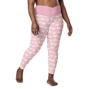 Pastel Swans Printed High-Waist Crossover Leggings, All Over Print Colorful Bird Leggings, Plus Size Exercise Workout Leggings with Pocket