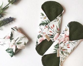 Organic Bamboo Reusable Cloth Pad: Floral Print, Zero Waste