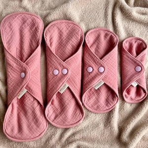 Reusable cloth pad STARTER PACK, Organic muslin Cloth Pad set, Reusable Leakproof Menstrual Sanitary Napkins, Incontinence pads, Zero waste