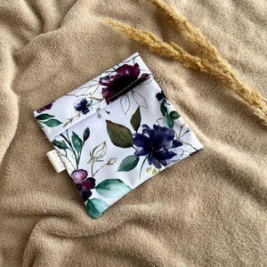 Travel Wet Bag, PUL bag for cloth pads storage, Pocket toiletry bag, 3 sizes available - ZERO WASTE gift