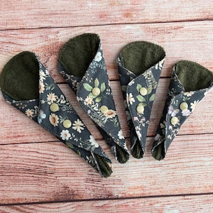 Reusable THONG cloth pads, menstruating pads, Washable cloth pads, Organic bamboo period pads, ZERO WASTE women gift