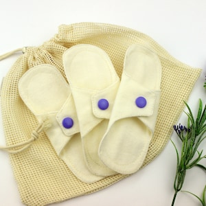 Ensemble de protège-slips et de trousse de toilette en filet en coton biologique, tampons en flanelle écrue à usage quotidien 6 pouces, produits ZÉRO DÉCHET