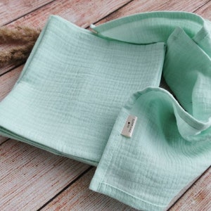 Organic cotton Handkerchiefs, Soft and gentle, Muslin napkins, Set of 5 reusable wipes, Eco friendly, Kitchen tea towels